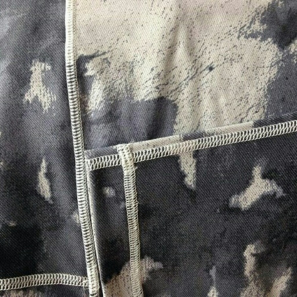 Lululemon Wunder Under Floral Platoon - Picture 8 of 8